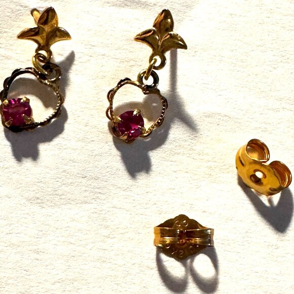 Vintage 14K Gold Post 12K Gold Fill Love Heart Ruby Stone Pierced Earrings Gift - Picture 6 of 10